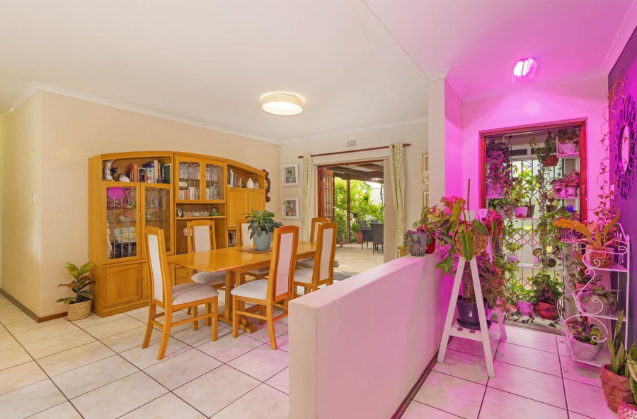 6 Bedroom Property for Sale in Tijgerhof Western Cape